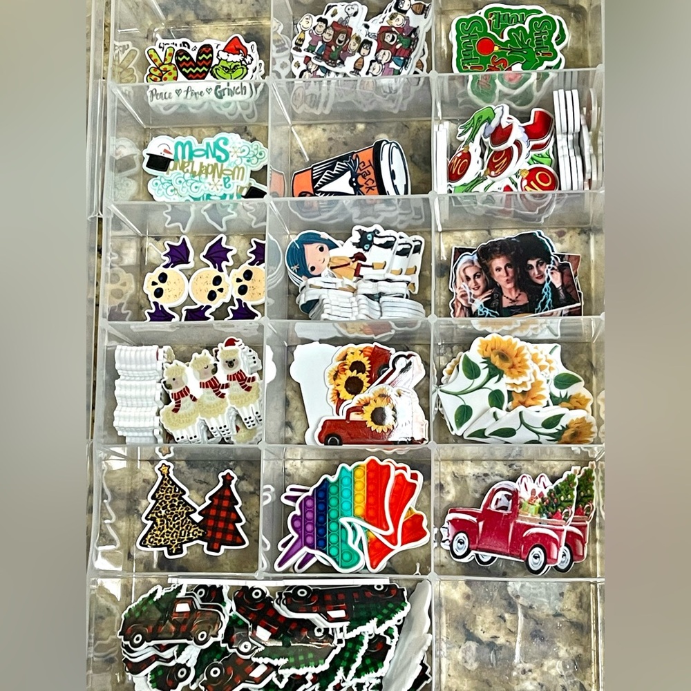New 150 piece flatback craft bundle plus organization case